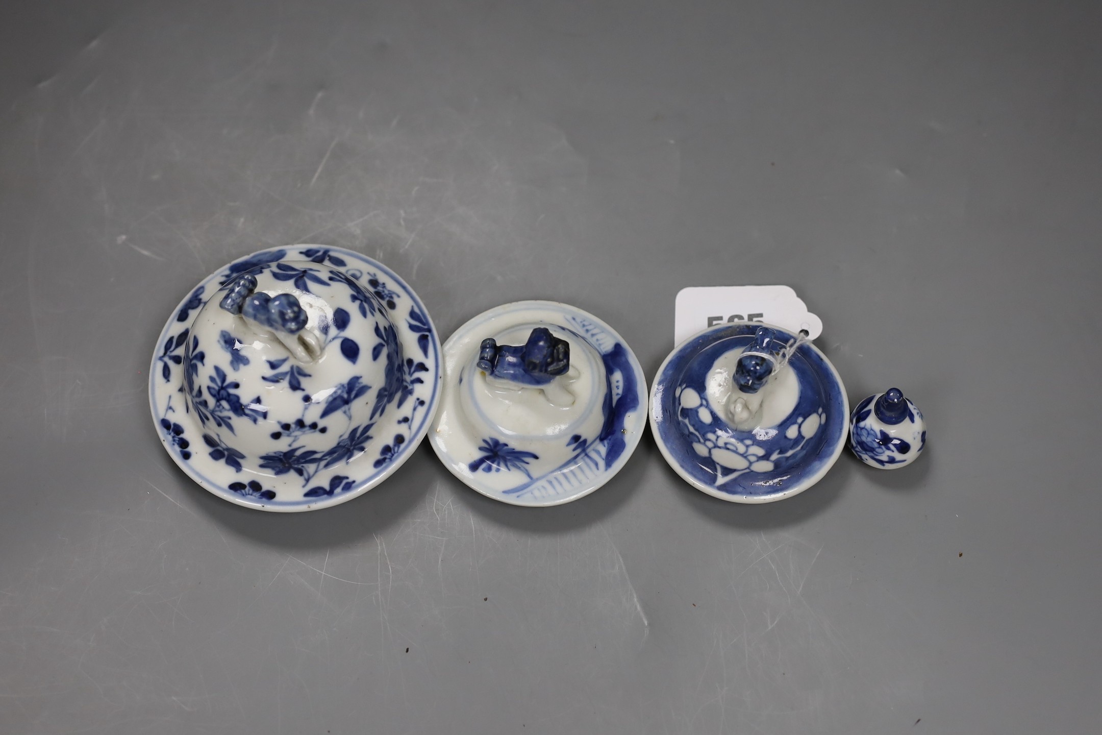 Four Chinese blue and white covers, 19th century